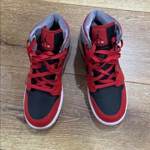 Retro Air Jordans !!! LIKE NEW ! - YOUTH SIZE 4.5